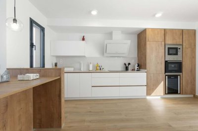 1447-660707-78d1f4f8b6655591b02d22fabb36a692d