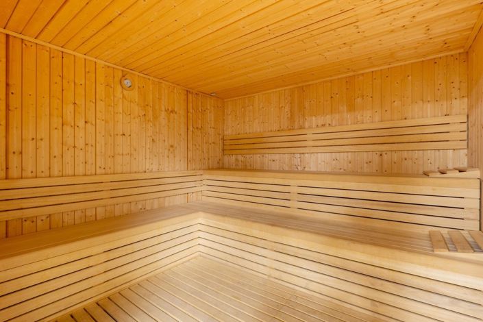 Image No.20-4 Bed Townhouse for sale