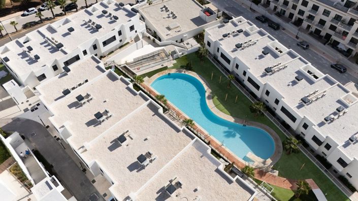 Image No.26-4 Bed Townhouse for sale