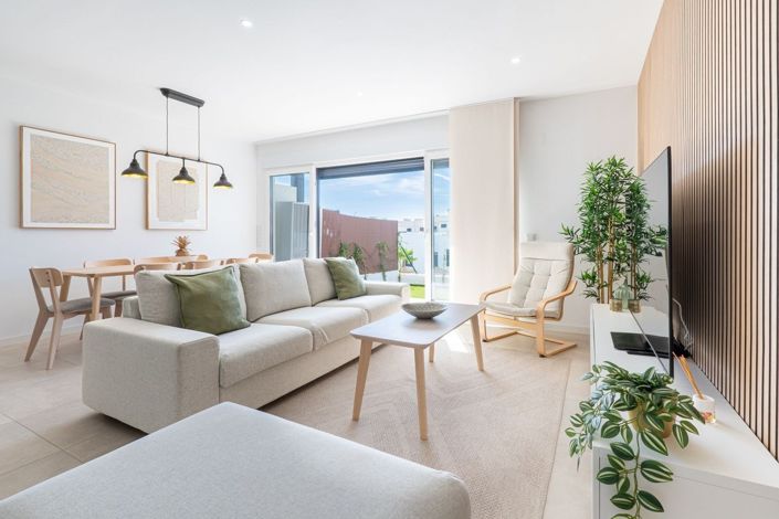 Image No.3-4 Bed Townhouse for sale