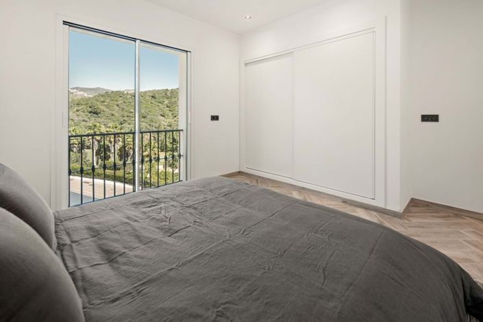 Image No.25-3 Bed Penthouse for sale