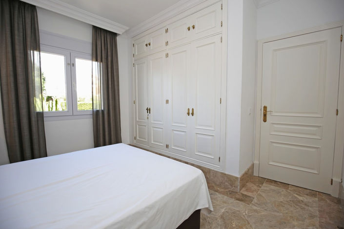 Image No.19-3 Bed Villa for sale