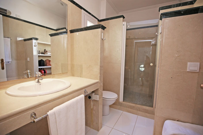 Image No.21-3 Bed Villa for sale