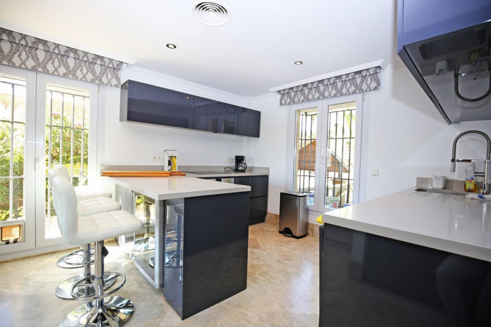 Image No.4-3 Bed Villa for sale