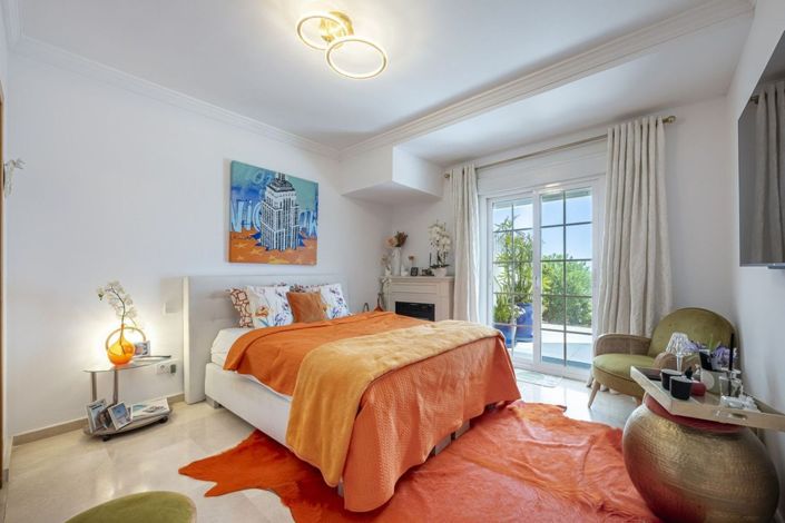 Image No.19-3 Bed Townhouse for sale