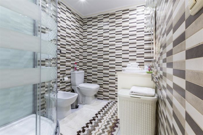 Image No.29-4 Bed Villa for sale