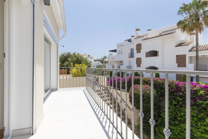 Image No.32-4 Bed Villa for sale