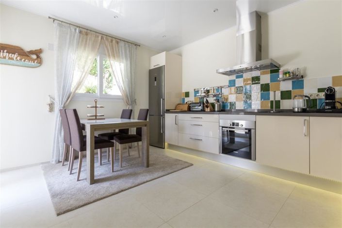 Image No.9-4 Bed Villa for sale