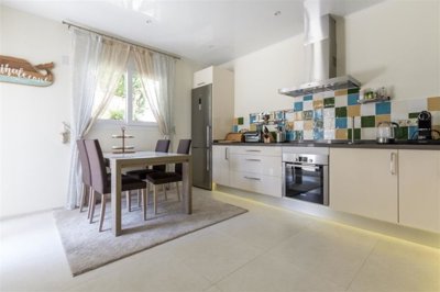 1447-660282-78d1f4f8b6655591b02d22fabb36a692d