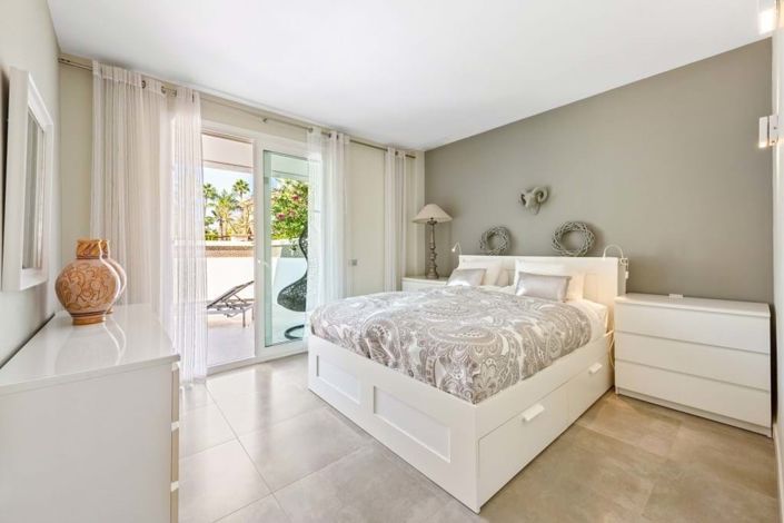 Image No.13-3 Bed Townhouse for sale