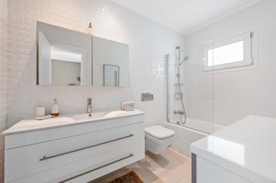 1447-660283-78d1f4f8b6655591b02d22fabb36a692d