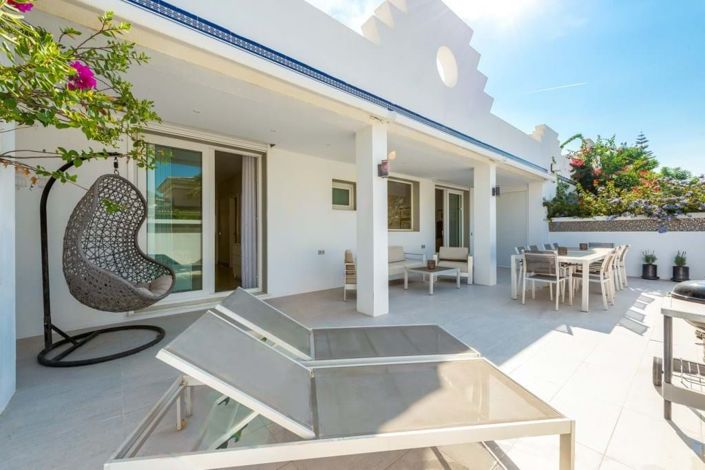 Image No.16-3 Bed Townhouse for sale