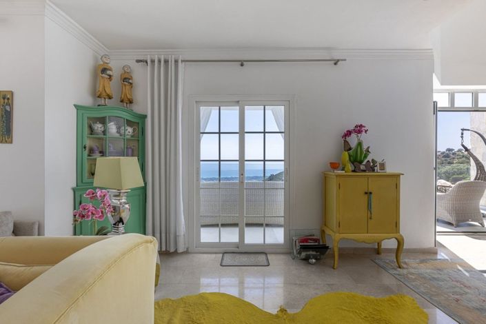 Image No.9-3 Bed Townhouse for sale