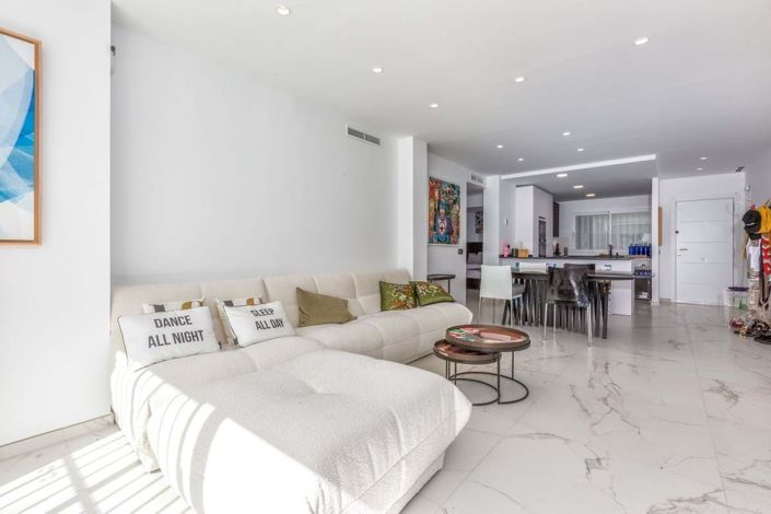 Image No.14-2 Bed Apartment for sale