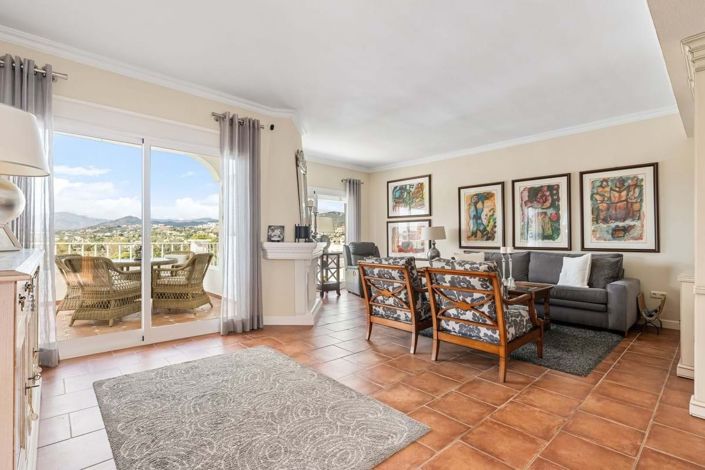 Image No.7-3 Bed Townhouse for sale