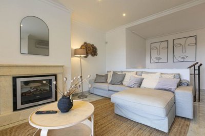 1447-660700-78d1f4f8b6655591b02d22fabb36a692d