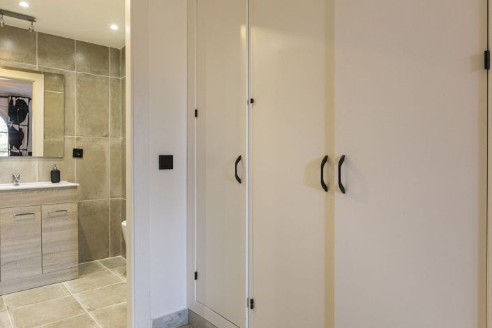 Image No.35-2 Bed Property for sale