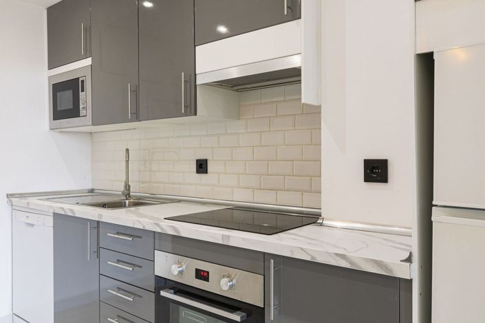 Image No.56-2 Bed Property for sale