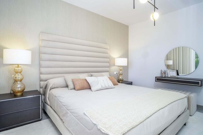 Image No.25-3 Bed Apartment for sale