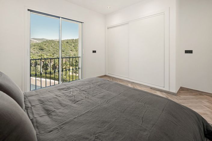 Image No.25-3 Bed Penthouse for sale