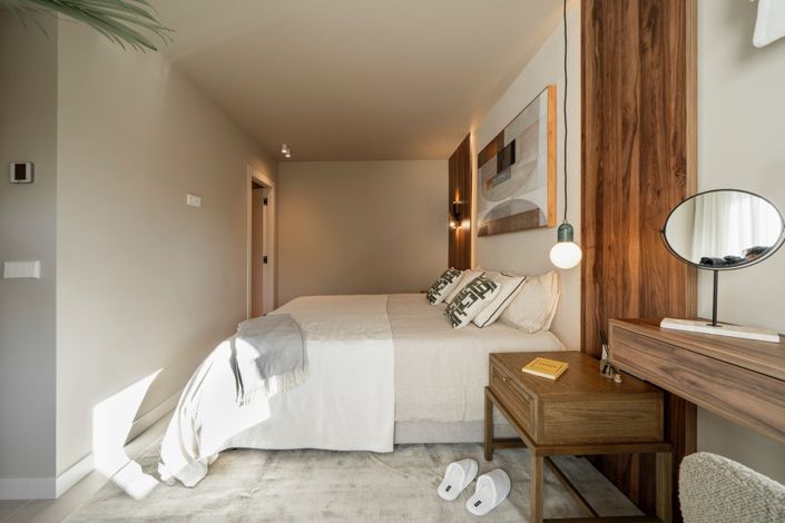 Image No.30-3 Bed Property for sale