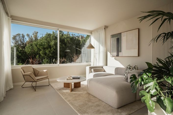 Image No.6-3 Bed Property for sale