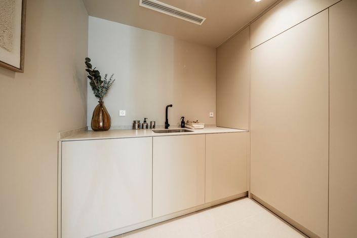 Image No.8-3 Bed Property for sale