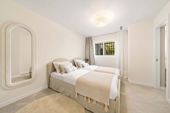 Image No.18-3 Bed Apartment for sale