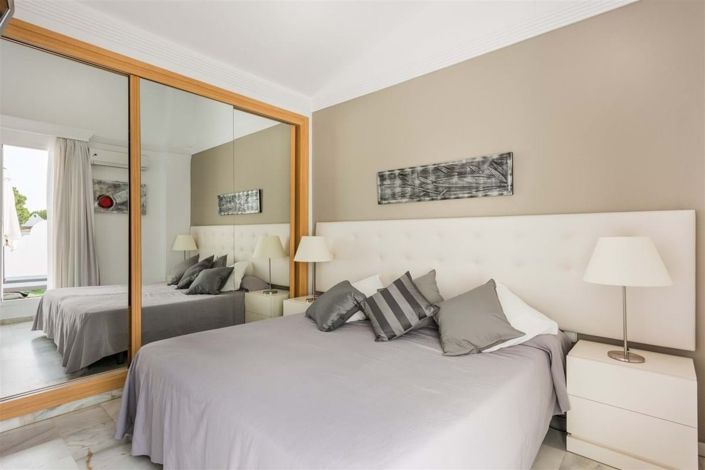 Image No.22-2 Bed Villa for sale