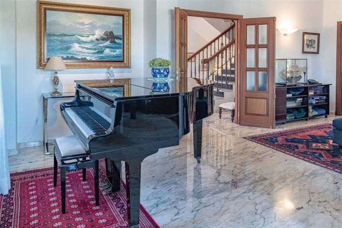 Image No.14-4 Bed Villa for sale