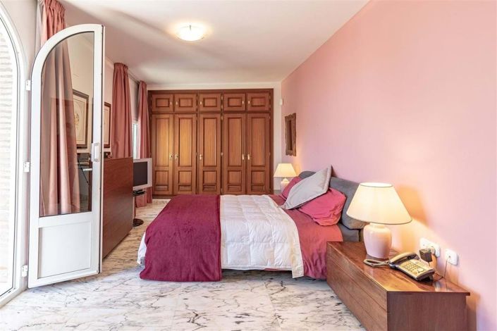 Image No.35-4 Bed Villa for sale