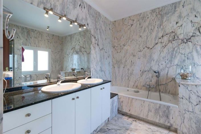 Image No.43-4 Bed Villa for sale