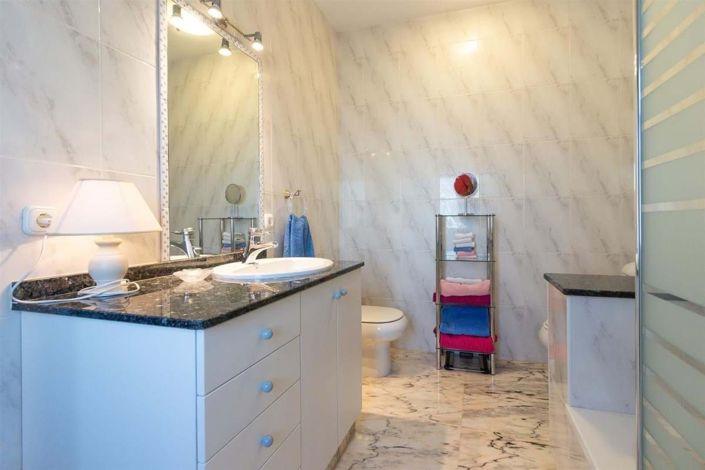 Image No.50-4 Bed Villa for sale