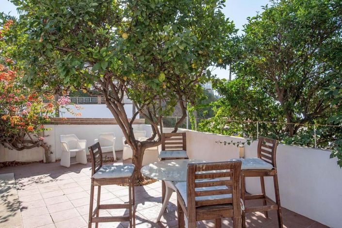 Image No.12-4 Bed Villa for sale