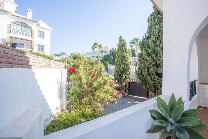 Image No.18-4 Bed Villa for sale