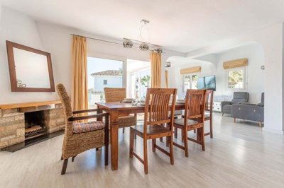 1447-660284-78d1f4f8b6655591b02d22fabb36a692d