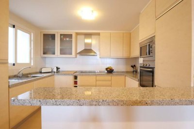 1447-660414-78d1f4f8b6655591b02d22fabb36a692d