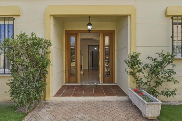 Image No.4-5 Bed Villa for sale