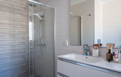 1447-660417-78d1f4f8b6655591b02d22fabb36a692d