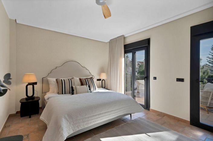 Image No.34-3 Bed Villa for sale