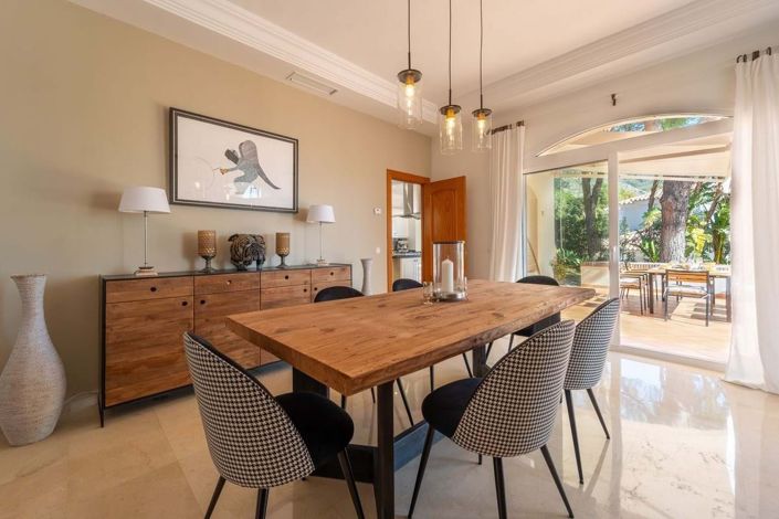 Image No.28-4 Bed Villa for sale