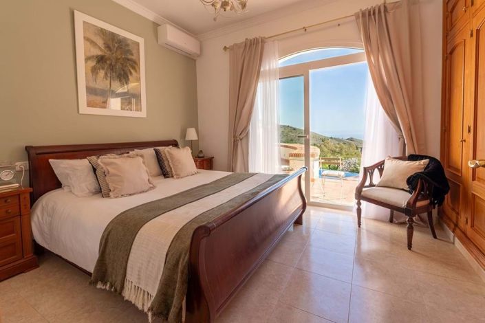 Image No.52-4 Bed Villa for sale