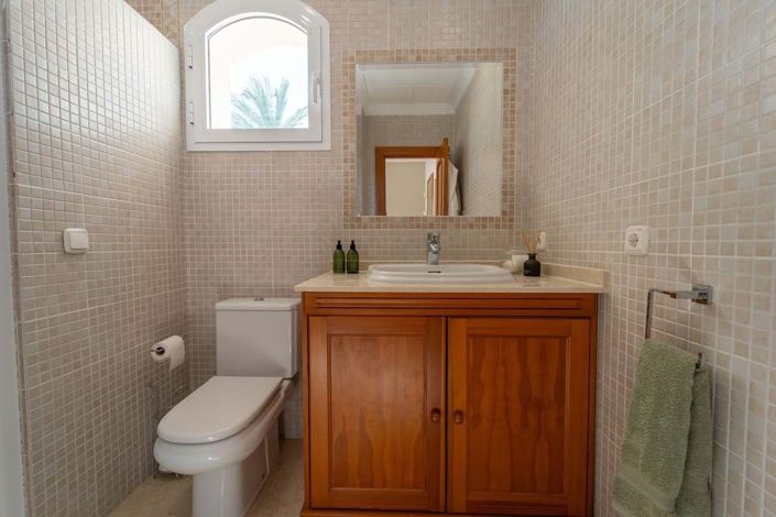 Image No.57-4 Bed Villa for sale