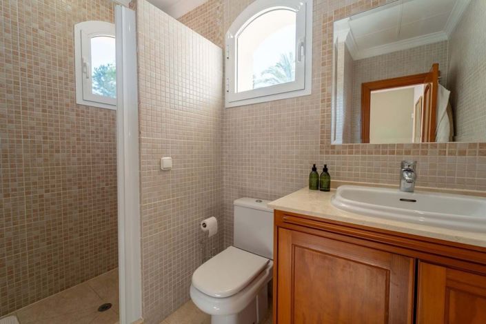 Image No.58-4 Bed Villa for sale