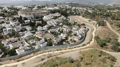 1447-660638-78d1f4f8b6655591b02d22fabb36a692d