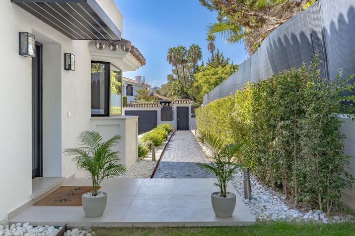 Image No.25-4 Bed Villa for sale