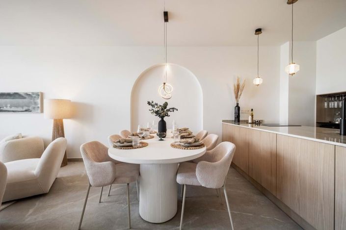 Image No.10-4 Bed Townhouse for sale