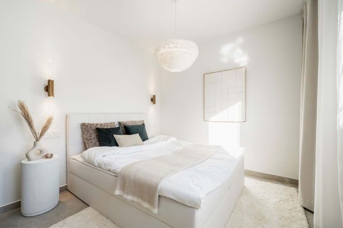 Image No.19-4 Bed Townhouse for sale