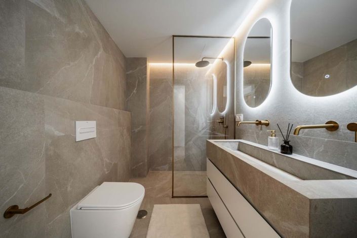 Image No.21-4 Bed Townhouse for sale