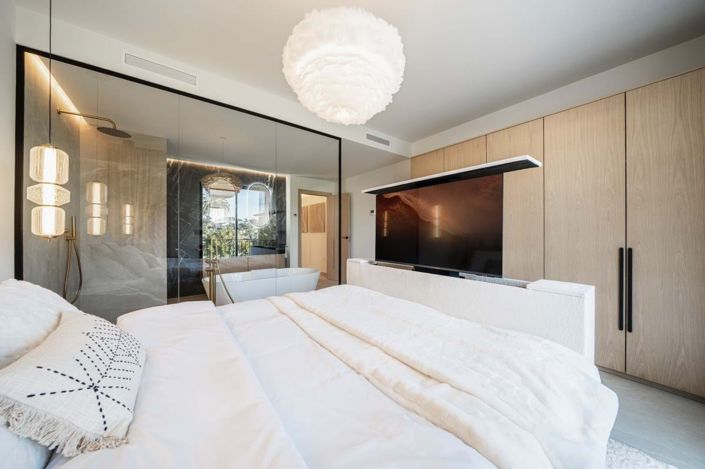 Image No.24-4 Bed Townhouse for sale